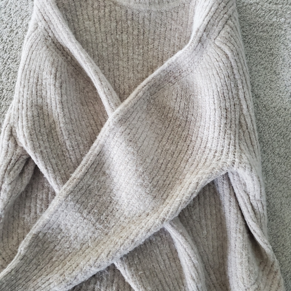 Sweater - Picture 3 of 3